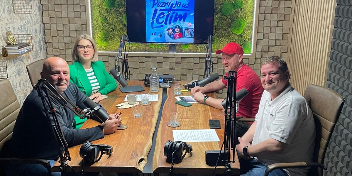Ivan Bella v podcsatovom studiu Pozri ja uz letim